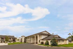 Days Inn by Wyndham Delta - Delta - 3
