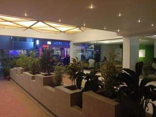 Hotel Golden Hill - 2