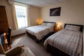 Aarondale Guest House - 5