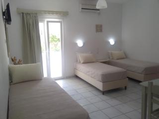 Gorgona apartments & studios - Ipsos - 2