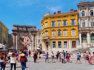 Esther Apartment - Pula - 9