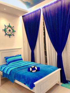 Cat City Mediterranean Theme City&Pool View Homestay 貓城地中海主題城市泳池風景民宿 - Kuching - 3
