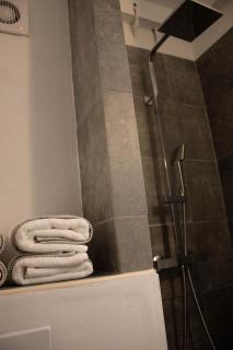 Le Cosy - Queen-size, full équipé, wifi, parking - 9