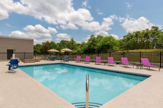 La Quinta Inn & Suites by Wyndham Braselton - Braselton - 8