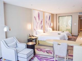 Lavande Hotel Xuzhou New Town Midea Plaza - 1