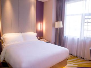 Lavande Hotel Shiyan Sanyan Branch - 2