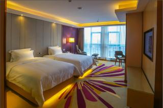 Lavande Hotel (Linyi Yinan Junyue Shopping Center Branch) - 1