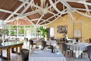 Logis Domaine De Valaudran - Salbris - 1