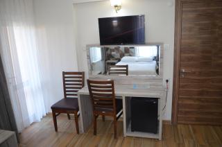 Megas Hotel - Ayvalık - 1