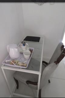 Beverley Hills guesthouse - 1