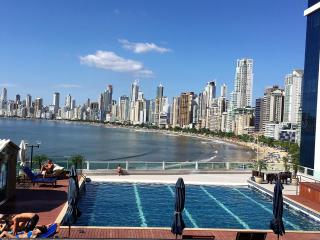 APARTAMENTO FRENTE MAR com vista fantástica - Balneário Camboriú - 9