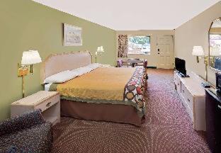 Super 8 by Wyndham Kosciusko - 8