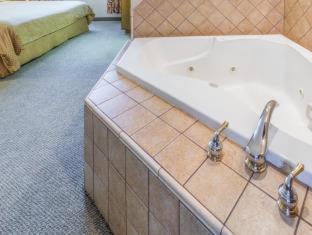 Days Inn by Wyndham Black Bear - Salem - 7
