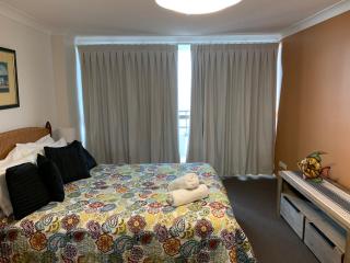 La Pacifique Apartments - 7