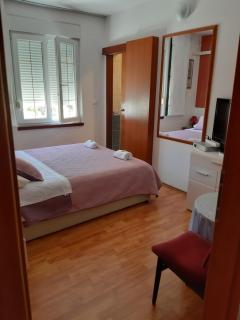 Villa Šjor Room-Delux- with a modern bathroom- - Primosten -Lokvice 6 - Primošten - 8