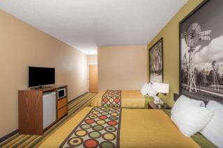 Super 8 by Wyndham Goshen - Goshen - 3
