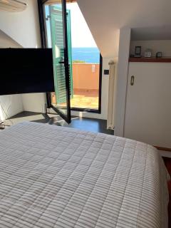 WELCOME RIVIERA - ATTICO SAN FAUSTINO 165 mq più 110 mq di terrazza- IN VILLA 700 ,VISTA MARE STREPITOSA-100 m dalla spiaggia-PARKING ESCLUSIVO - Rapallo - 2