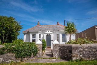 Finest Retreats - Western Watch - Sea Views, Pets Accepted, Sleeps 6 - 9