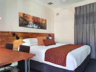 Black Sheep Motel Goulburn - Goulburn - 0