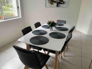 Le Beach Apartments - Gold Coast - 4