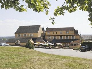 Logis Hôtel de la Tour - Masseret - 0