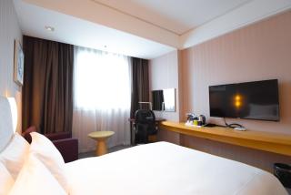 Holiday Inn Express Nantong Xinghu by IHG - Nantong - 5