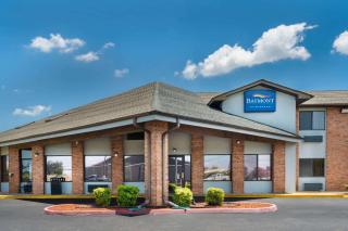 Baymont by Wyndham Tupelo - Tupelo - 0