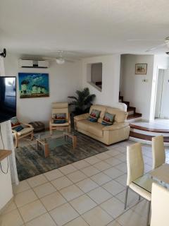 Sea front Villa Kristina - Khlorakas - 4