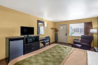 Econo Lodge Easton Route 50 - 5
