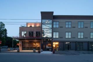 Cantilever Hotel, Trademark Collection by Wyndham - Ranier - 8