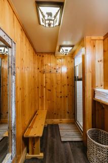 Tamarack Lodge - 5