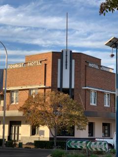 The Tourist Hotel Narrabri - Narrabri - 3