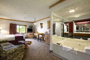 Super 8 by Wyndham Eveleth - Eveleth - 2