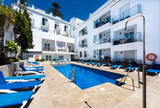 Toboso Apar - Turis - Nerja - 8