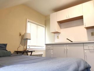 1950s Charm In The Heart Of Waterbury - 7