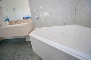 Legends Motel - 3