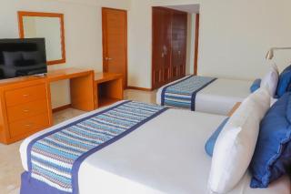 Plaza Pelicanos Grand Beach Resort All Inclusive - Puerto Vallarta - 6