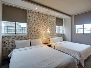 East Dragon Hotel - 1
