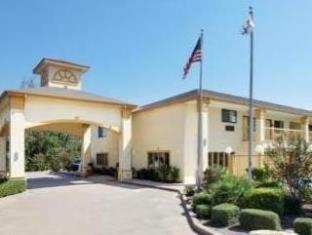 Hotel Blue Fairfield TX - 5