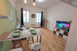 Joli T2 proche Vieux-port, Terrasses du port et Metro Joliette - 1