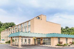 Days Inn by Wyndham Cambridge - Cambridge - 4