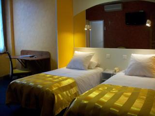 Logis Hotel & Restaurant Bergeret Sport - 9