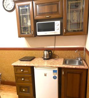 Квартира подобово в центрі на вулиці Проспект Свободи 7 - 1