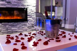 Velmora Suites Bradford - 5