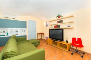 Porta Nuova Central Flat with Balcony - 2