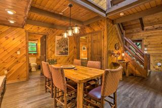 Pocono Log Cabin Fireplace, Fire Pits and Amenities - Pocono Lake - 3