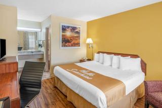 Days Inn by Wyndham Clarksville TN - Clarksville - 1