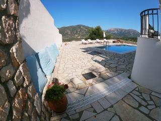 Sunrise Villa - Chaliotata - 4