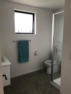 Lakin' it easy Cottage - 1