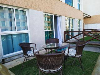 Flat Terreo Muro Alto Condomínio Clube com Sala Reversível para segundo quarto - 5